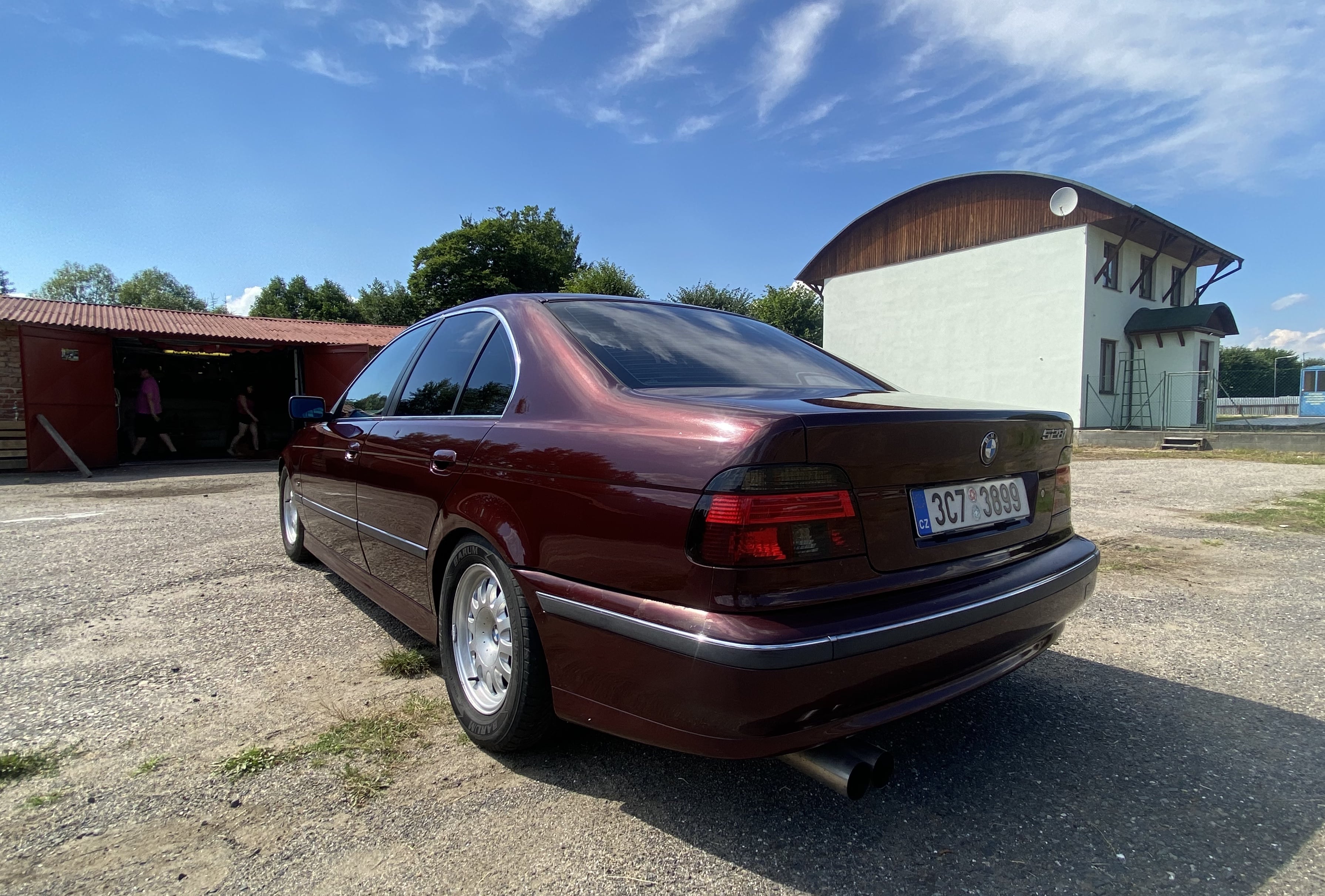 bmw-e39-528i-142kw-od-jirky-3-min